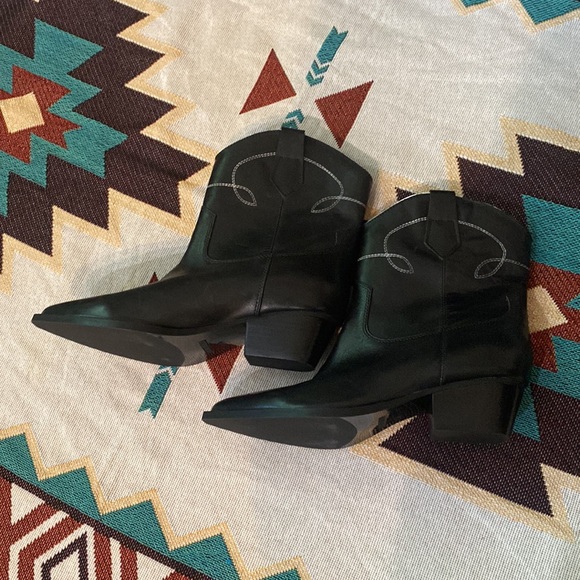 Marc Fisher Women’s Nonie Ankle Boots ✨ - Picture 4 of 13
